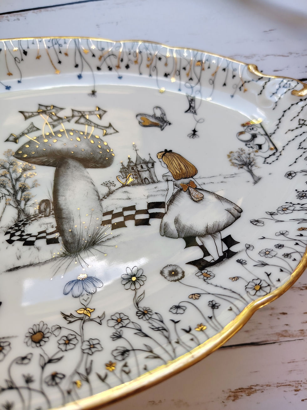 Miniature : Plat Ovale - Mais alors, dit Alice