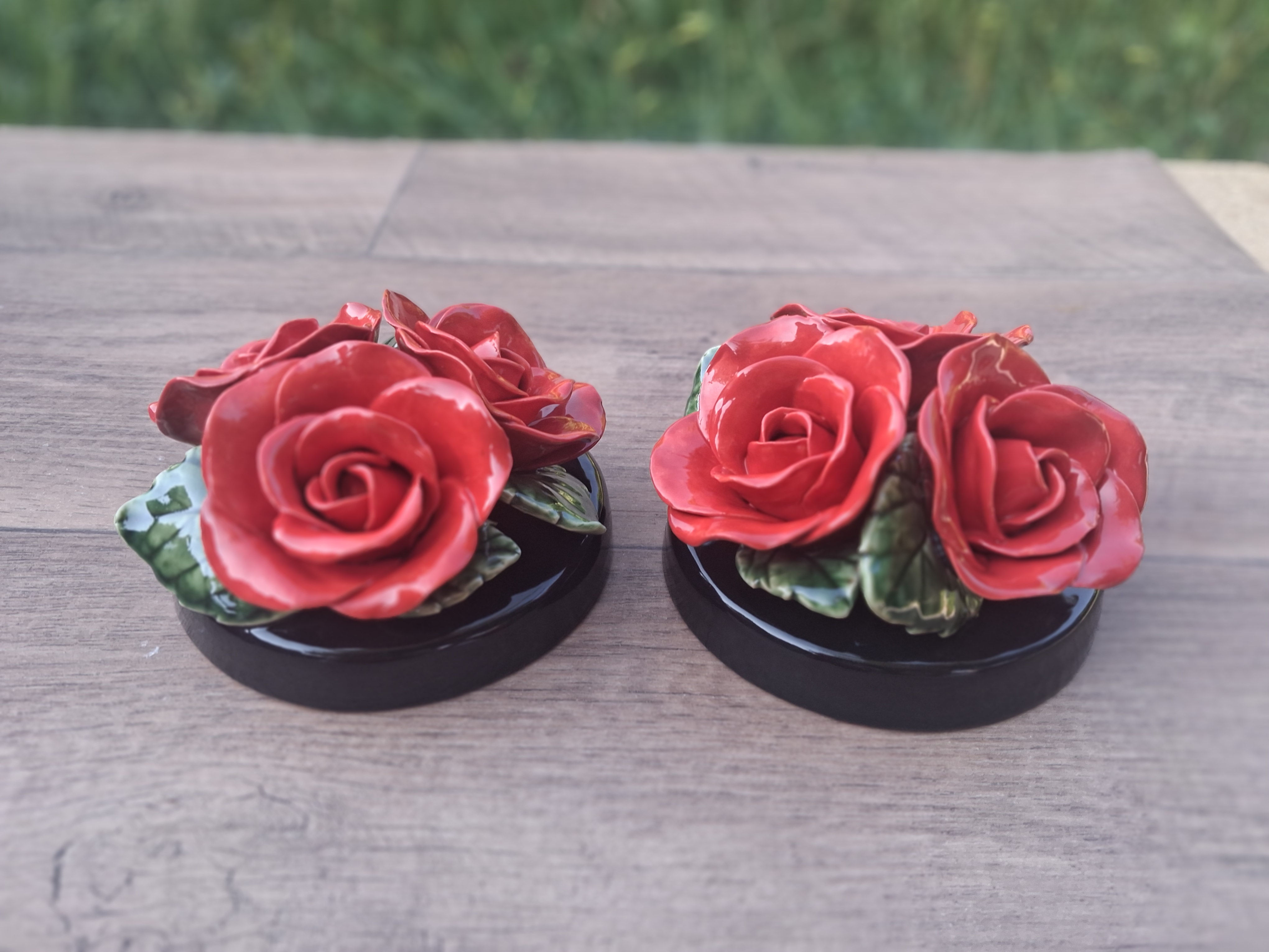 Small Triple Rose Bouquet on Raised Disk Base