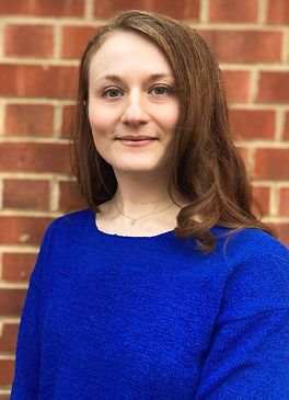 Profile photo of online therapist Lindsay Lowe