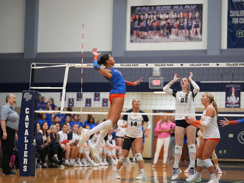 Senior Halle Thompson