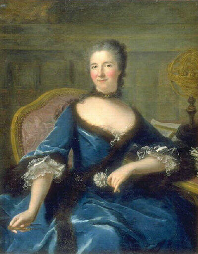 Émilie du Châtelet painted sitting on a pink cushioned chair in a dark blue dress with black and white trim