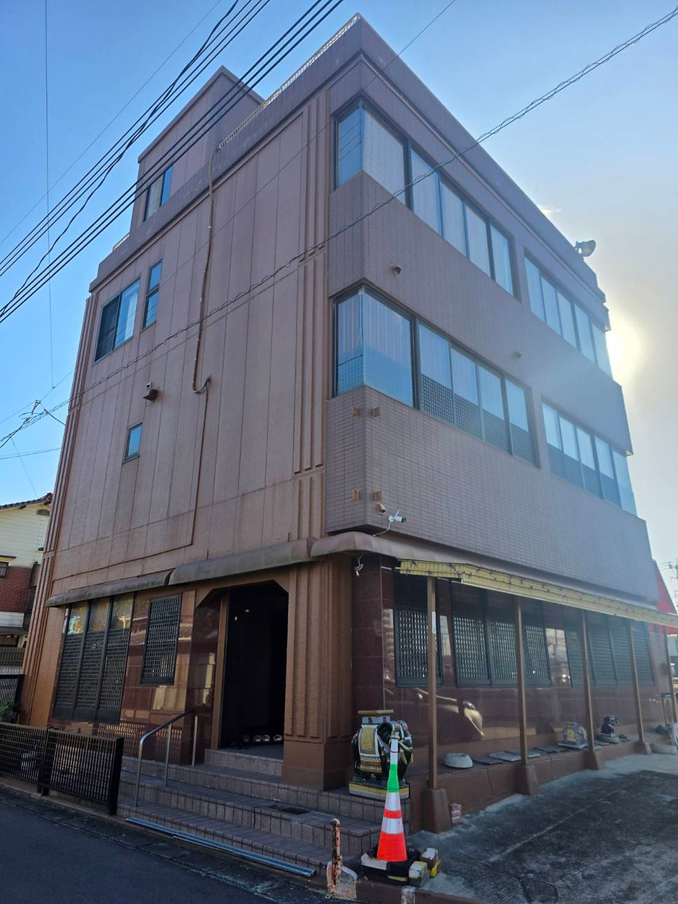 190026_0.jpg