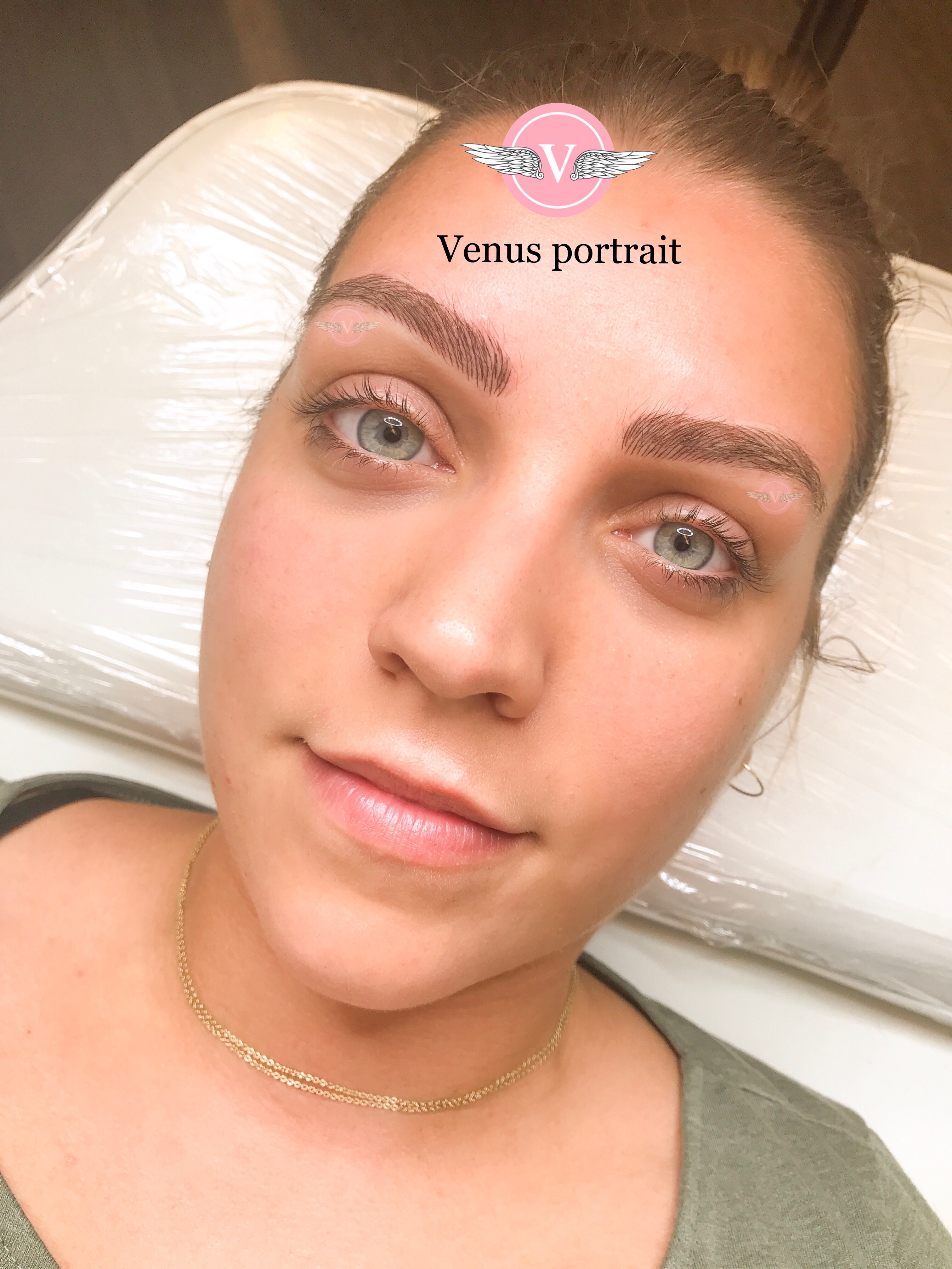 Microblading bei Venus Portrait