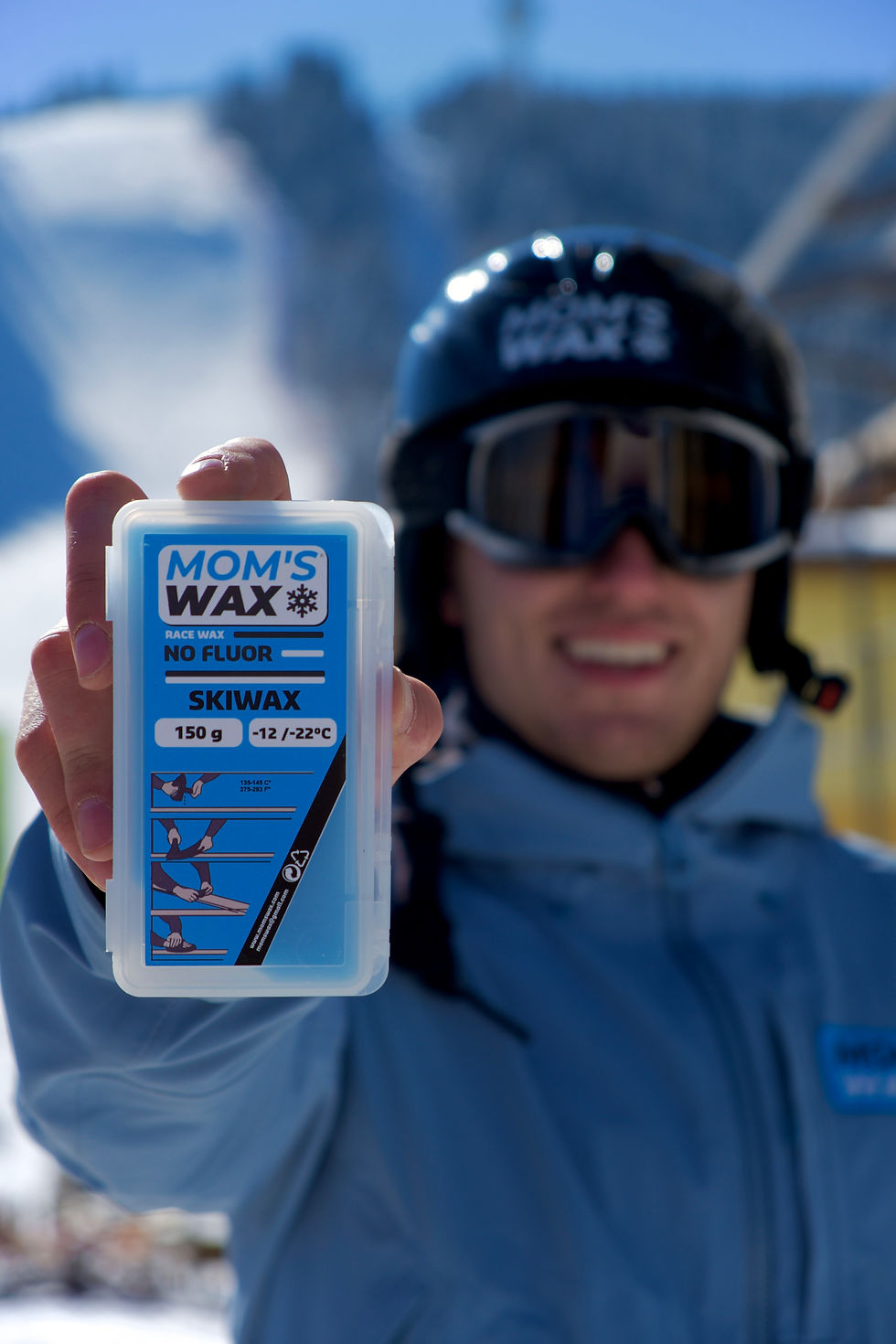 Защо трябва редовно да ваксирате ските си