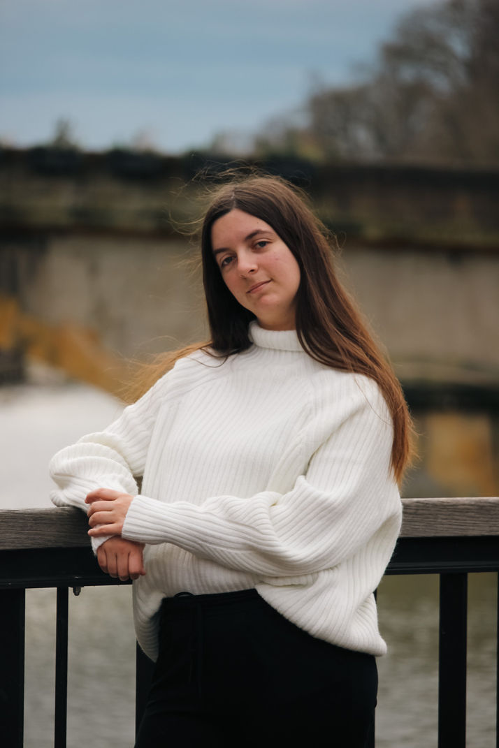 Photo portrait d'une jeune femme - Manon Production- Photographe Jarny Metz Rémilly
