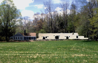 A Pool House for Roth