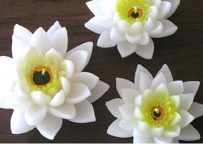 VELA FLOTANTE PEQUEÑA FLOR DE LOTO - Wax Design