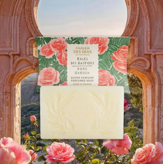Miniatura: JABÓN SÓLIDO PERFUMADO ROSES DES BASTIDES, 150g - Panier des Sens