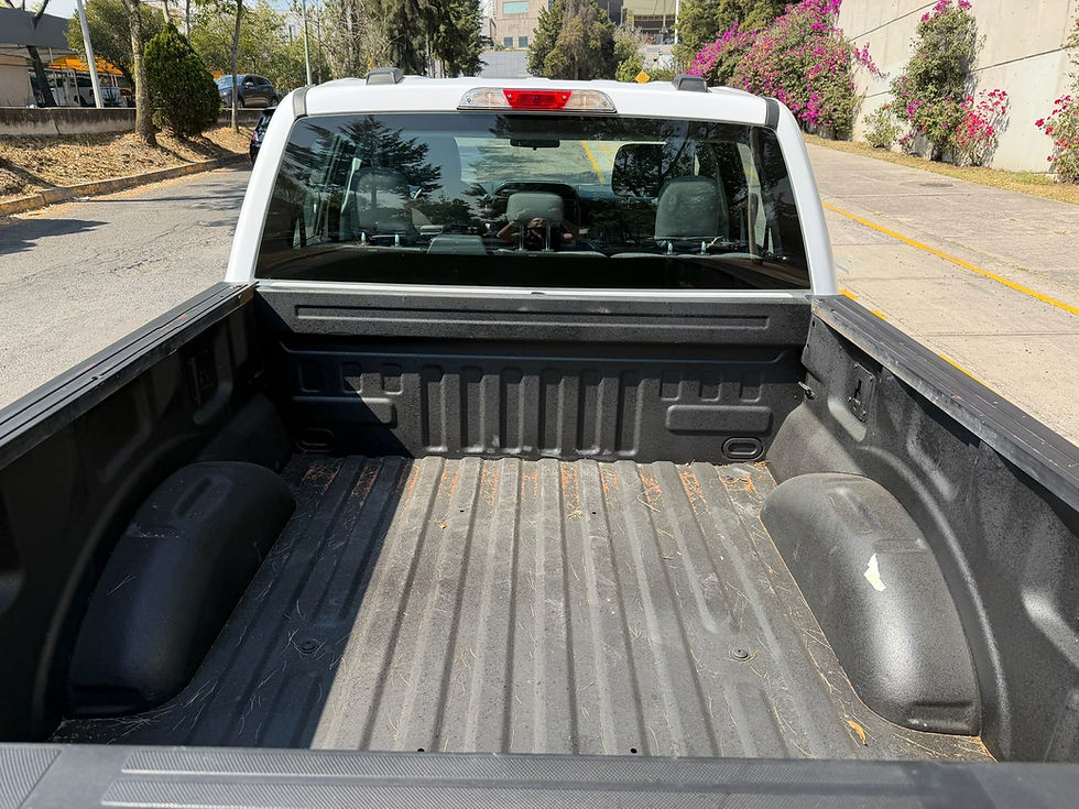 Miniatura: Ford F-150 V6 2021