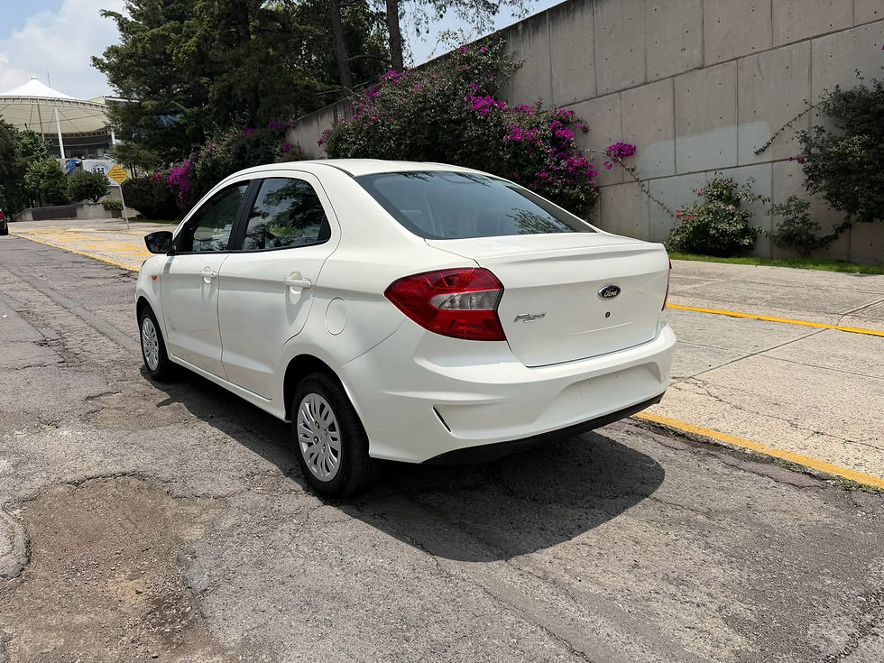 Miniatura: Ford Figo 2021