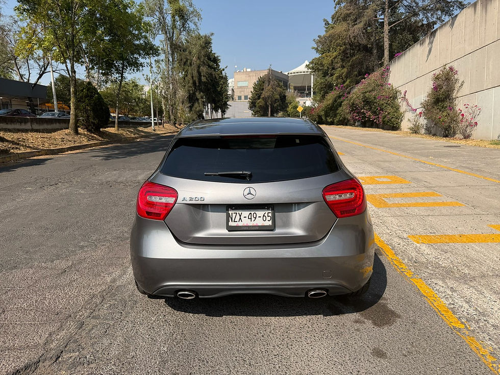 Miniatura: Mercedes-Benz A200 2014