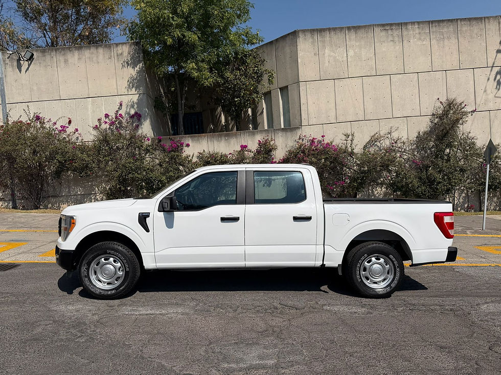 Miniatura: Ford F-150 V6 2021