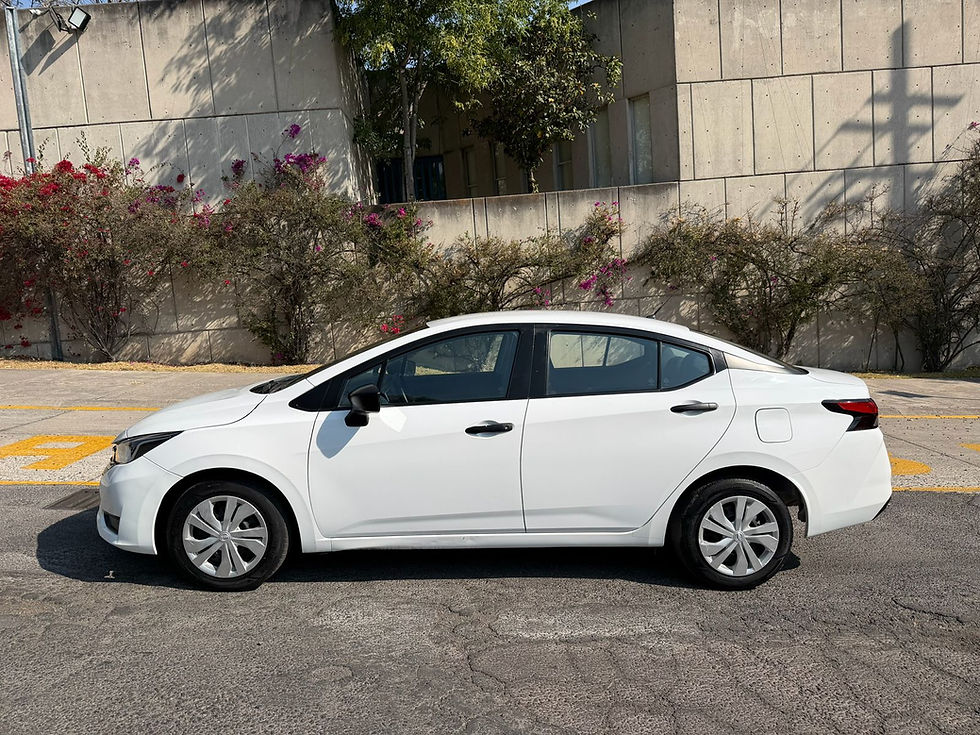 Miniatura: Nissan Versa 2023 Sense