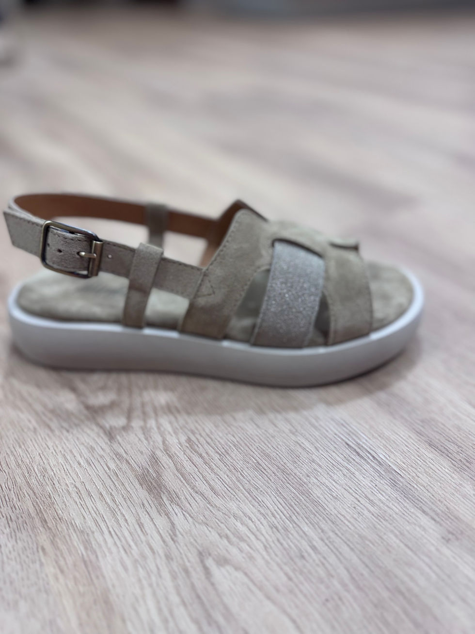 Miniature : Sandales Minka