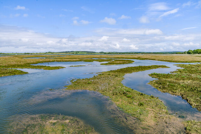 Newtown Harbour © Ian Capper cc-by-sa/2.0 :: Geograph Britain and Ireland
