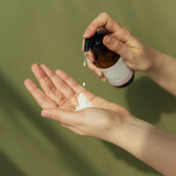 Limpieza e hidratación son básicas en una rutina facial