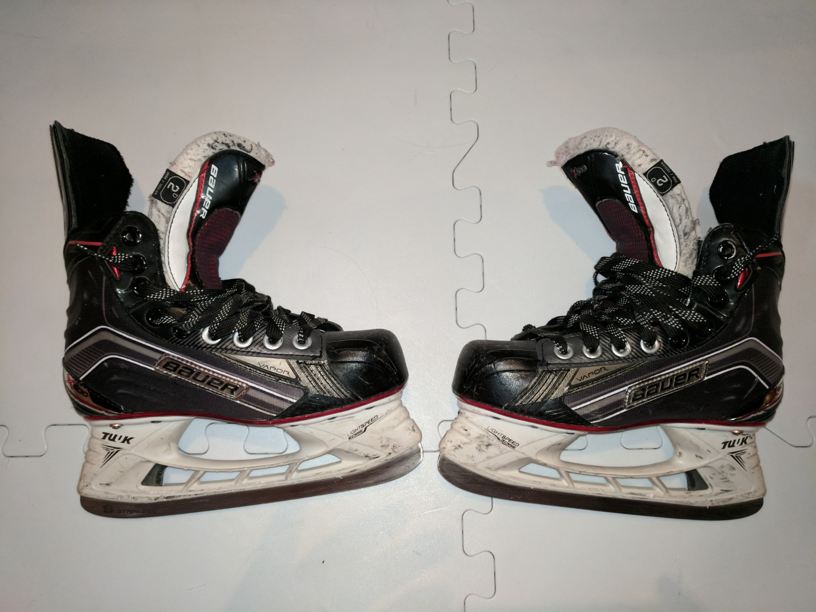 Bauer Vapor x600 Skates 2D