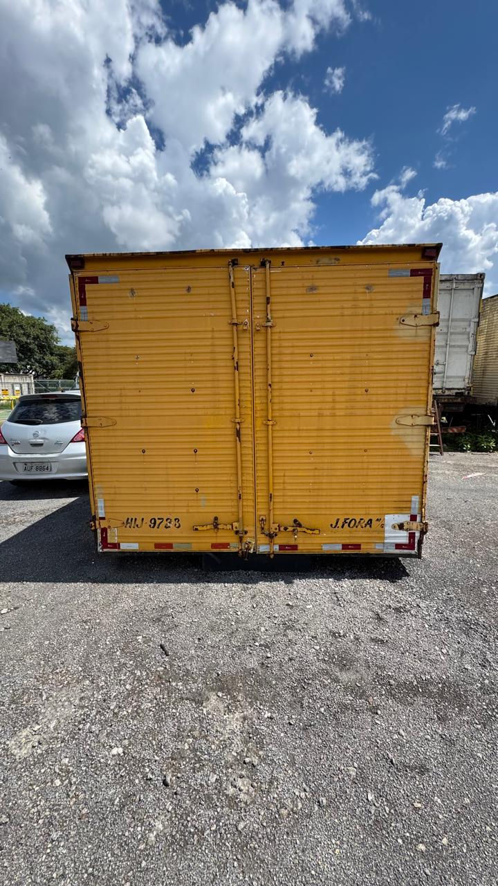 Miniatura: Baú para caminhão toco - 7,00m comprimento