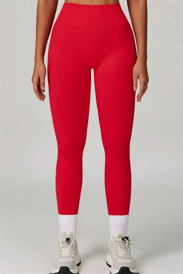 Thumbnail: SculptFit High-Waist V-Back Leggings