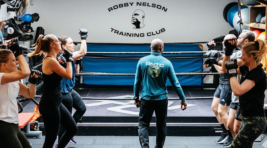 Double Trouble boxing HIIT workout bij Robby Nelson Training Club in De Pijp Amsterdam