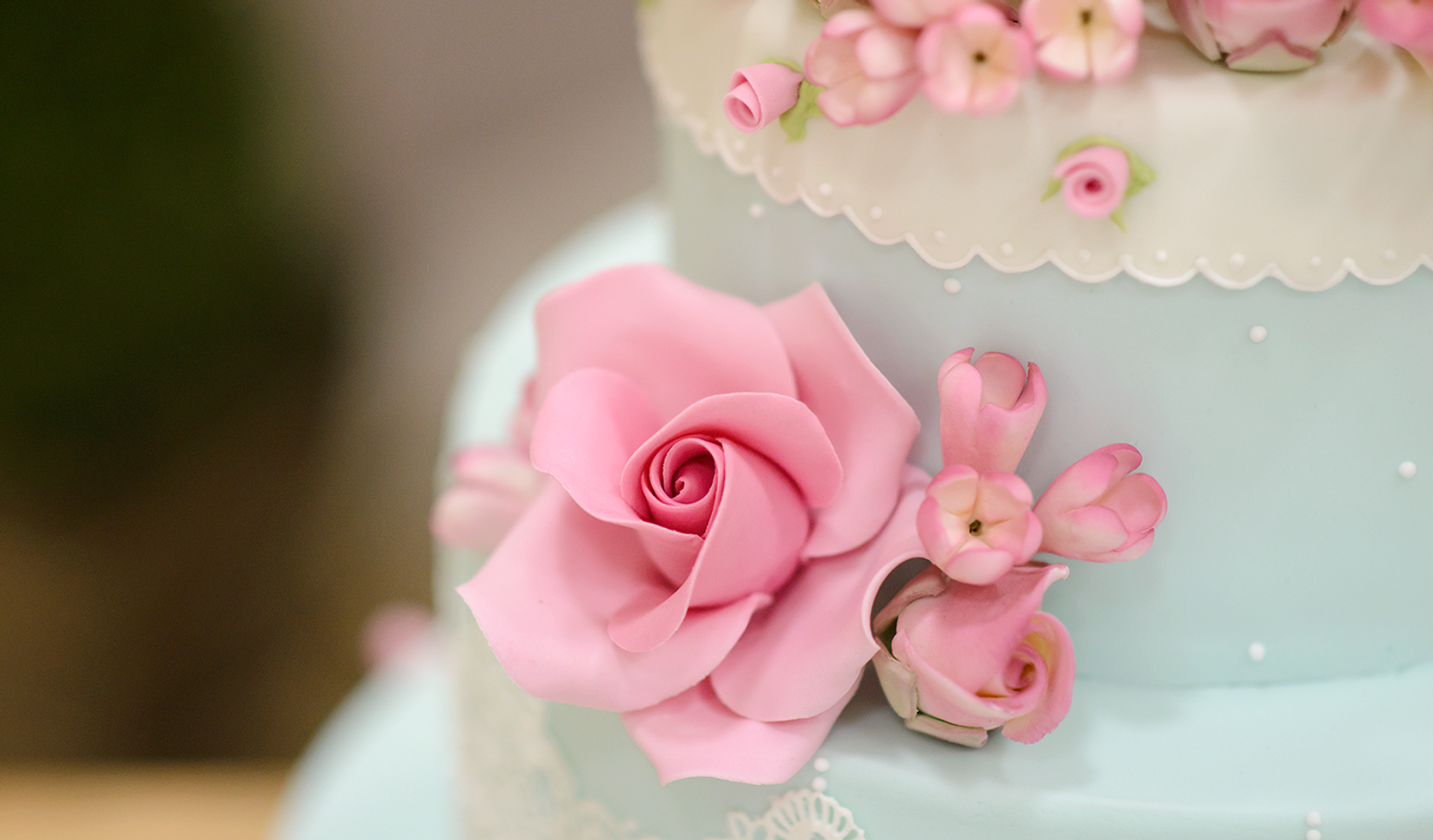Detalhe da flor de açúcar - Francine Machado Cake & Design - Bolos e Doces