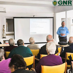 𝐈𝐝𝐨𝐬𝐨𝐬 𝐞𝐦 𝐒𝐞𝐠𝐮𝐫𝐚𝐧𝐜̧𝐚 | 𝐀𝐜̧𝐚̃𝐨 𝐝𝐞 𝐬𝐞𝐧𝐬𝐢𝐛𝐢𝐥𝐢𝐳𝐚𝐜̧𝐚̃𝐨 𝐬𝐨𝐛𝐫𝐞 𝐯𝐢𝐨𝐥𝐞̂𝐧𝐜𝐢𝐚 𝐜𝐨𝐧𝐭𝐫𝐚 𝐈𝐝𝐨𝐬𝐨𝐬