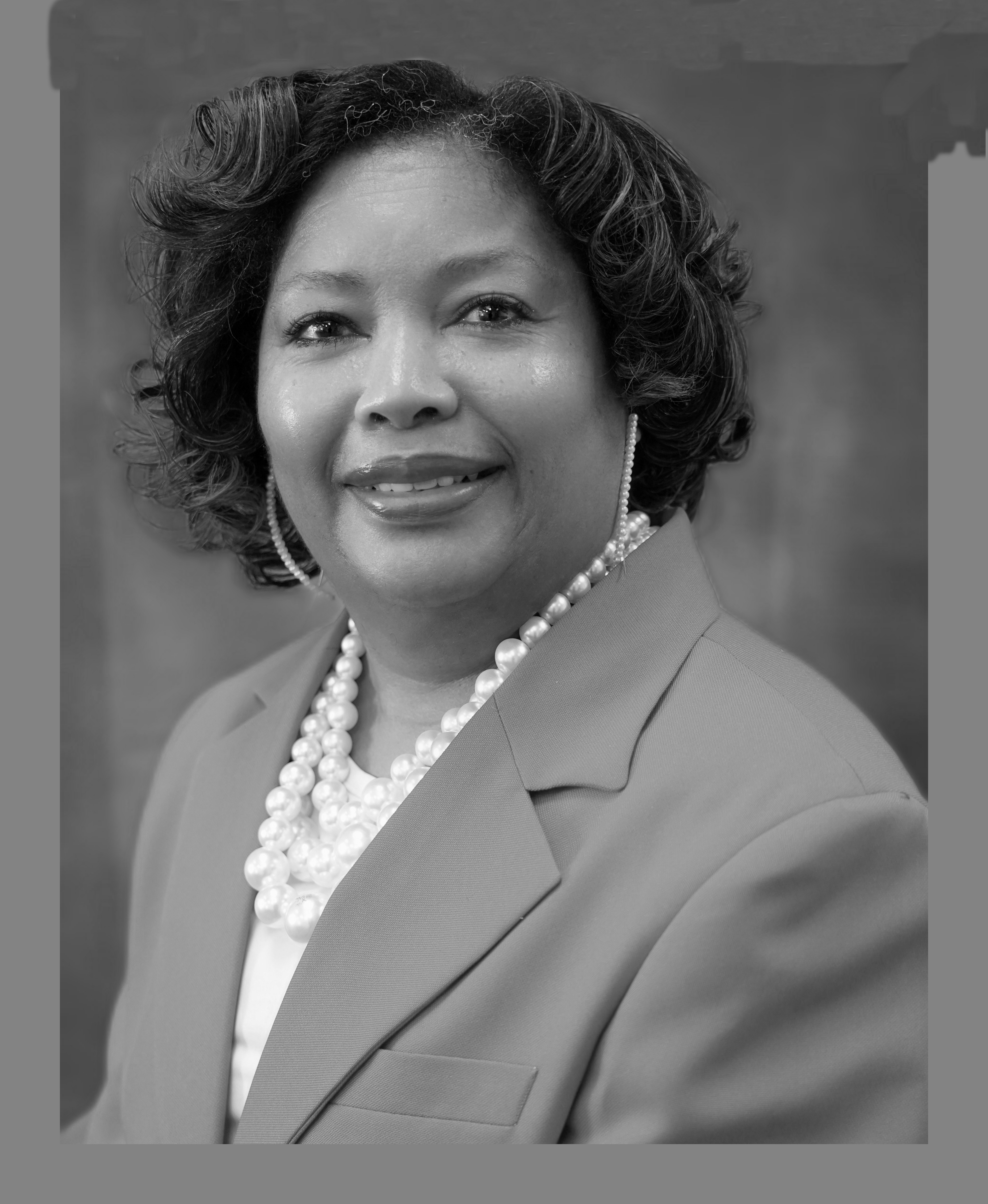 NATALIE STANDIFER 2023bw-edit.png