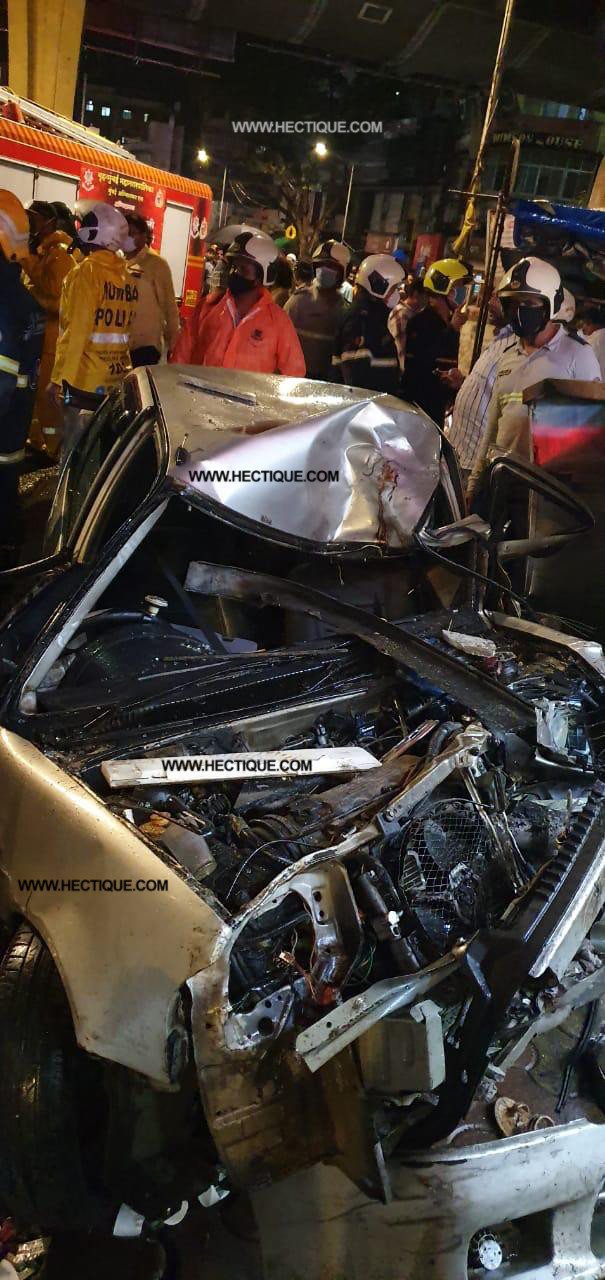 Speeding car rams into 8 people in Crawford Market, Mumbai