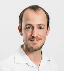 Thomas Auer_edited_edited.jpg