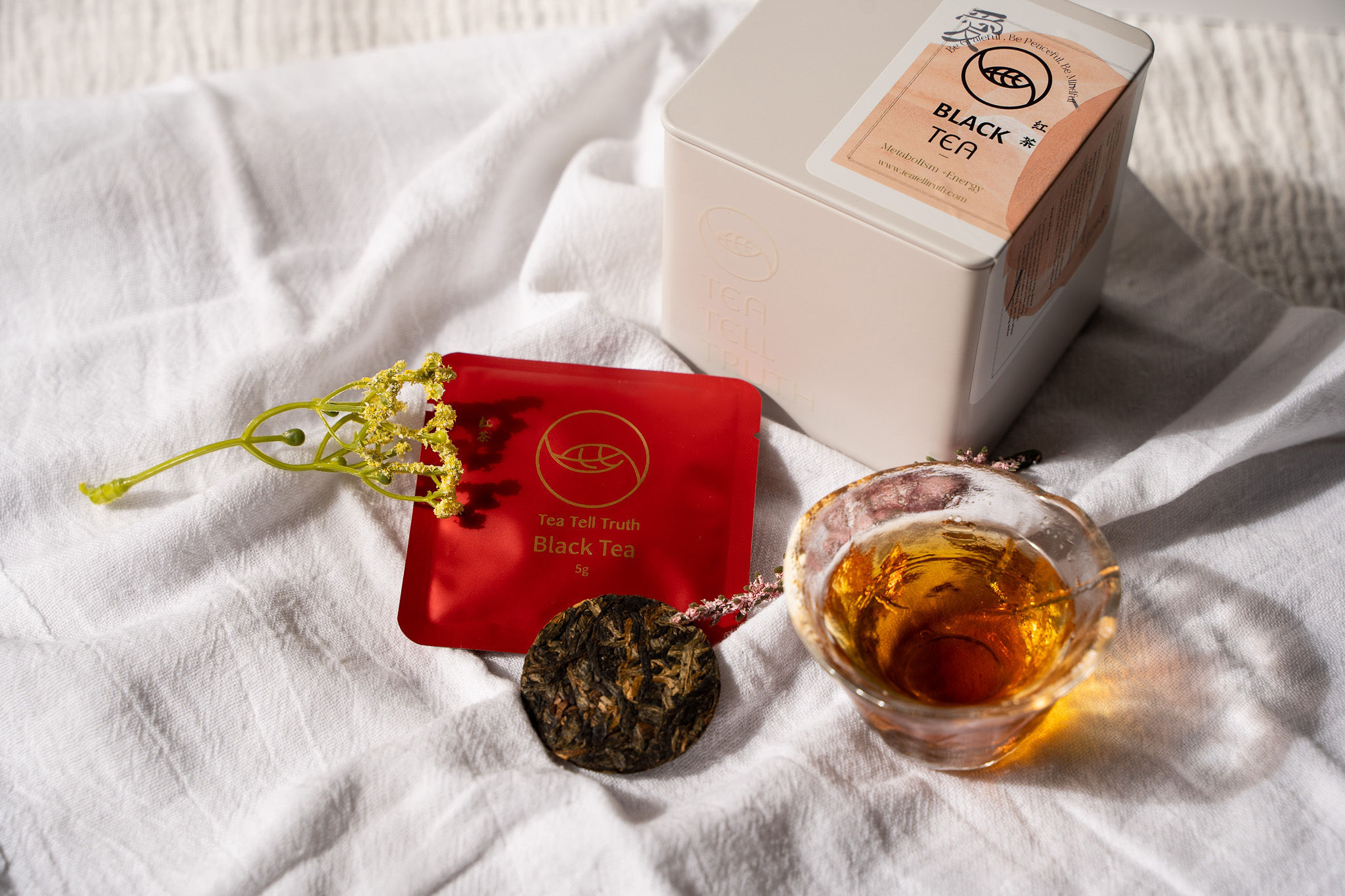 Gushu Black Tea from Youle Mountain (15 mini tea cakes per box)