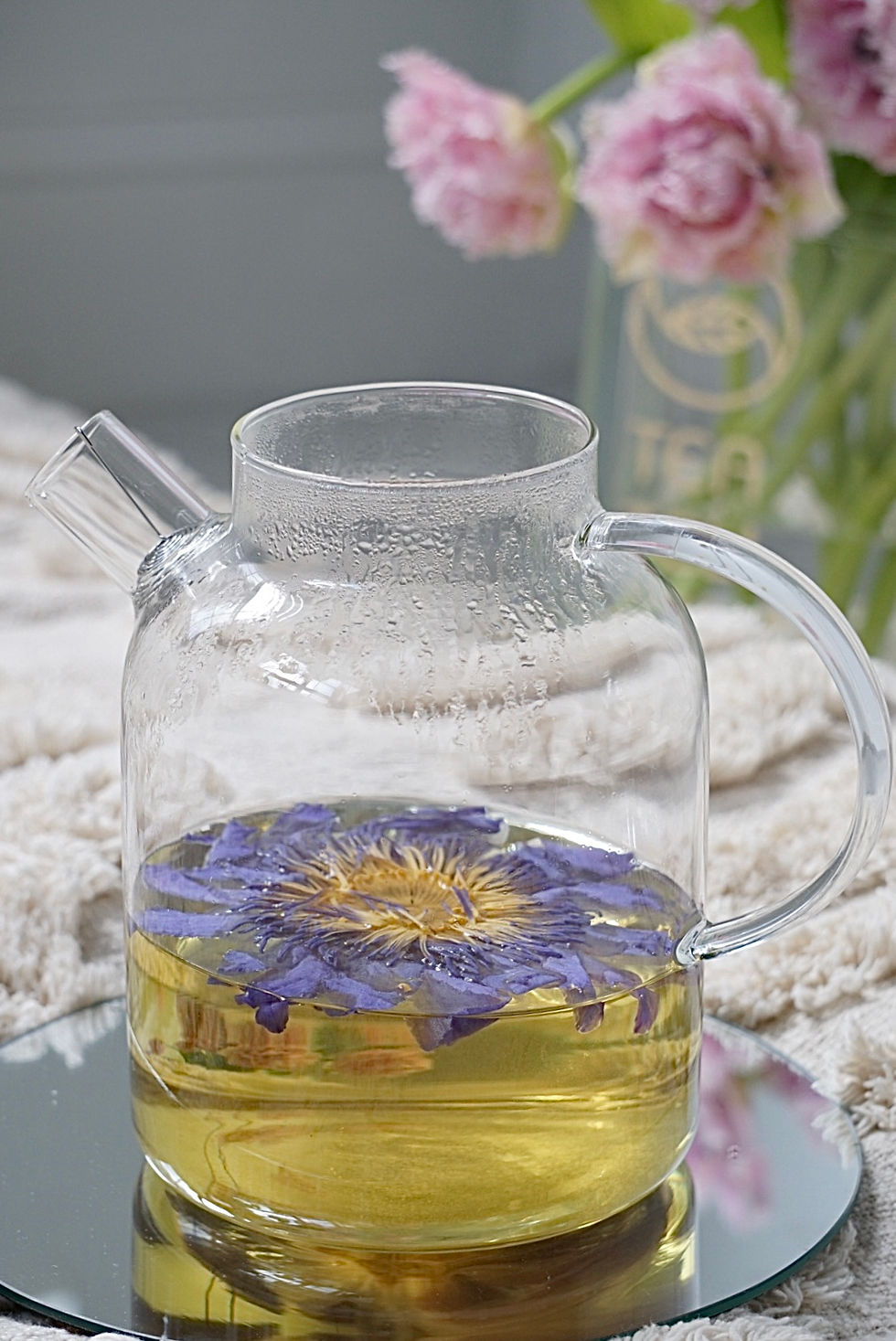 Thumbnail: Premium Lotus Flowers (6 flowers)