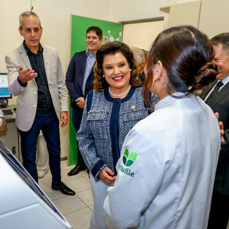Univille inaugura dois novos laboratórios de ponta e fortalece a pesquisa em saúde e meio ambiente no Norte de SC