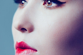 Modèle avec le maquillage