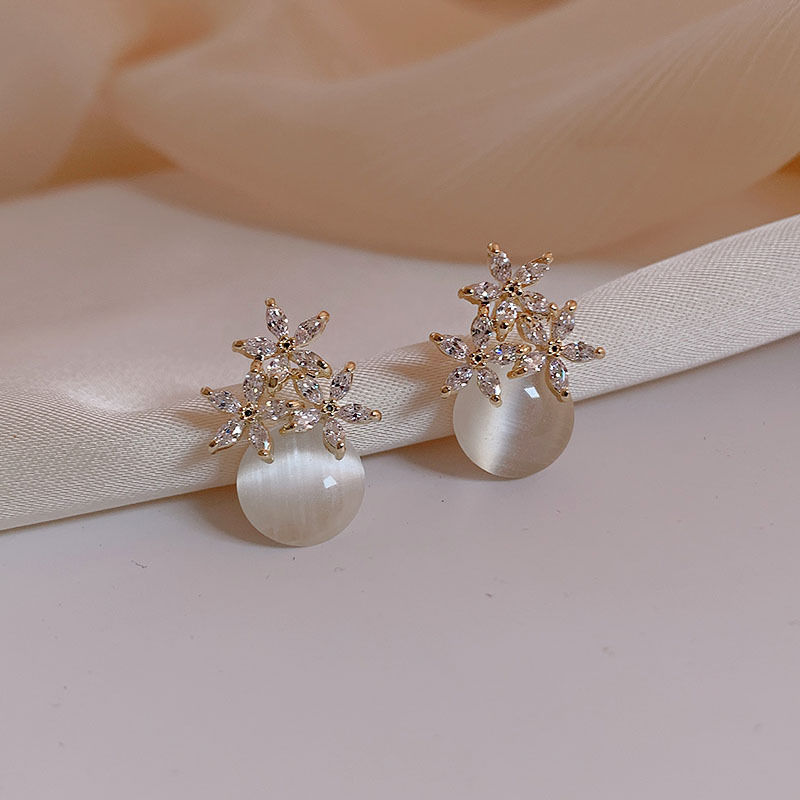 Faye Crystal Flora Studs