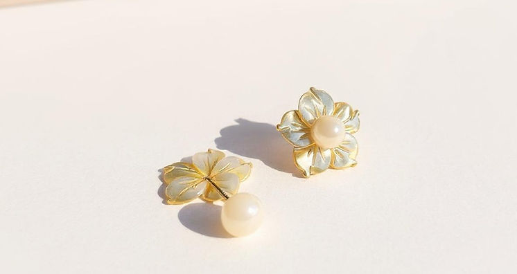18k Gold fresh water pearl earring shop online