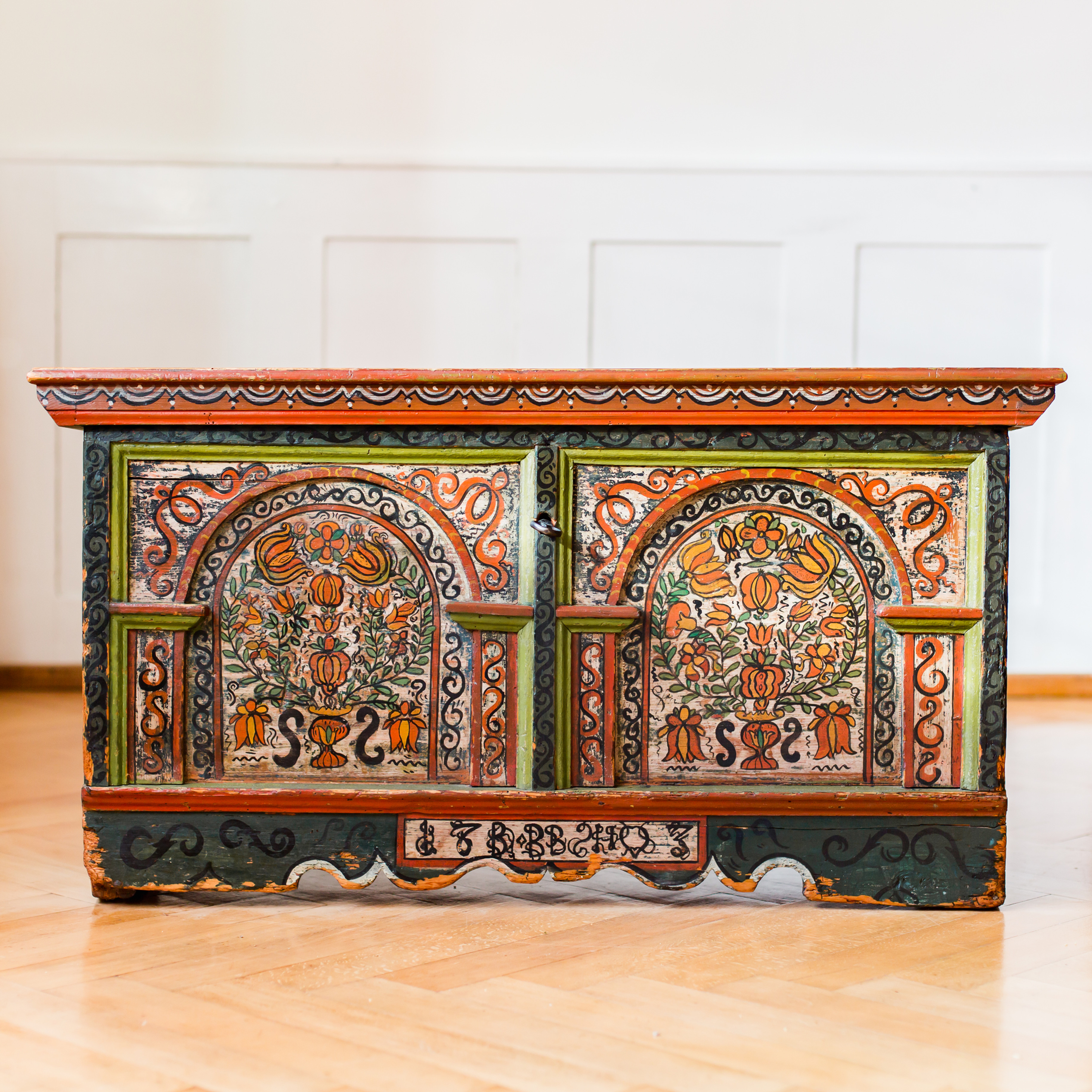 Orange and Lime Chest with Key 1803