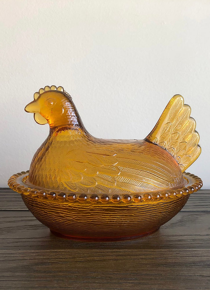 Glass Nesting Hens