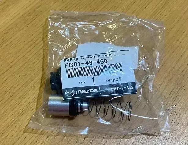 Genuine Mazda Eunos/MX5 Slave Cylinder Rebuild Seal Kit