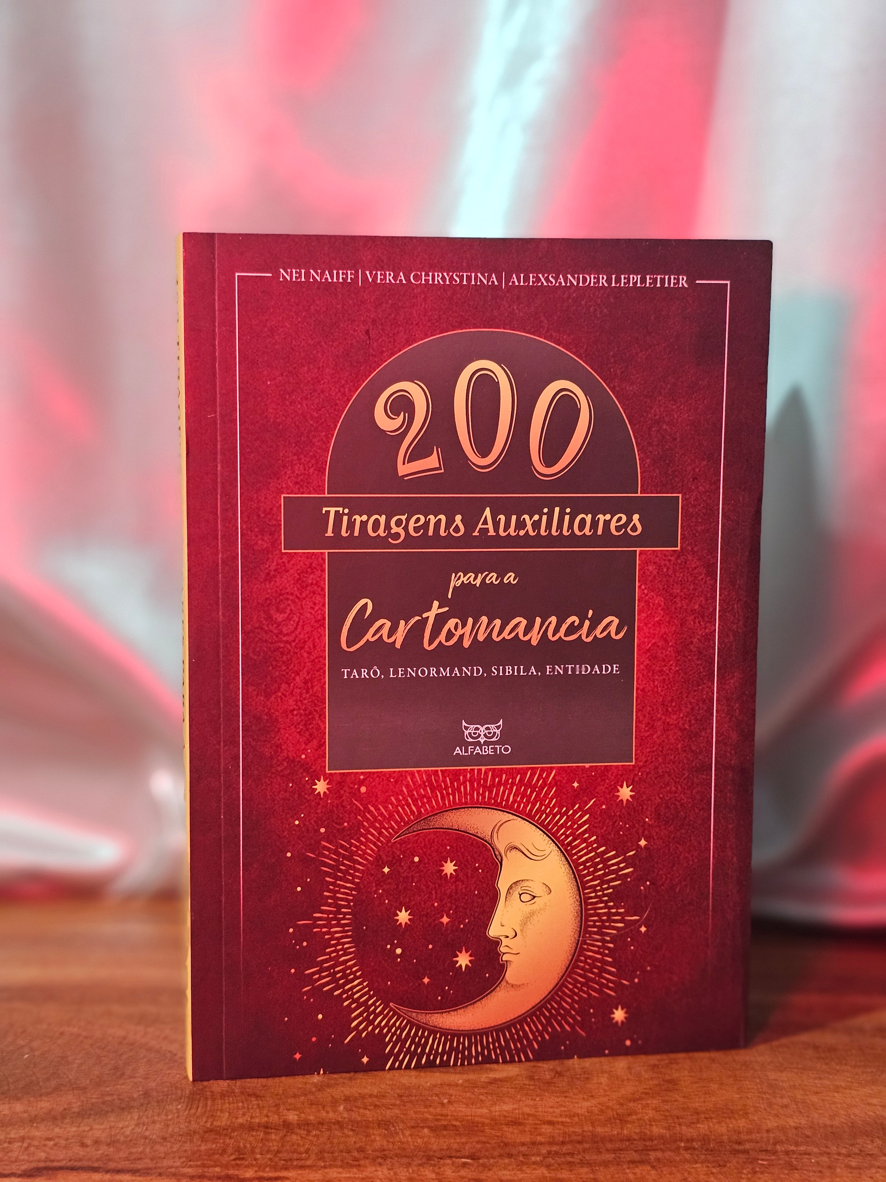 200 tiragens auxiliares para a cartomancia