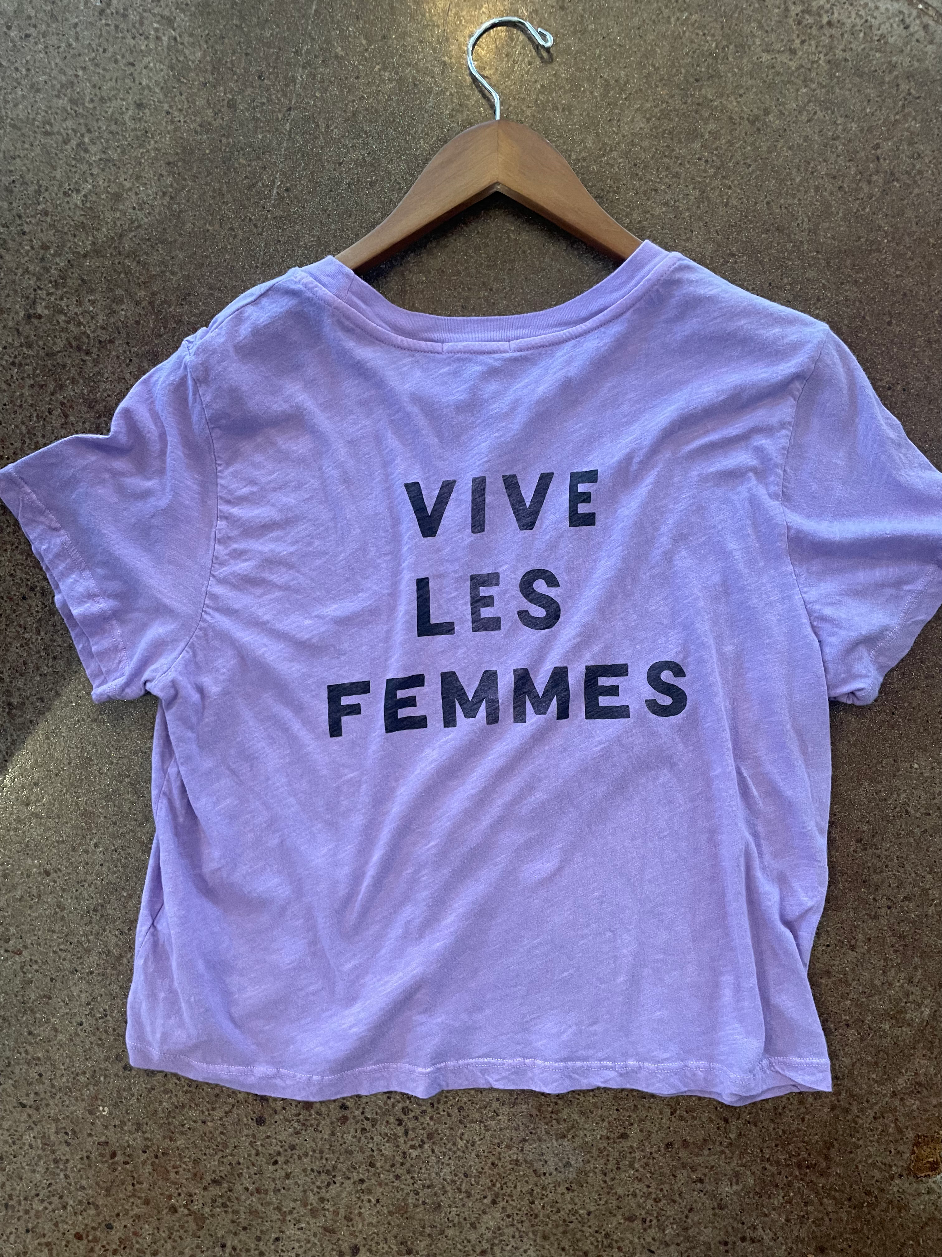 SUN: Vive Les Femmes Crop Tee