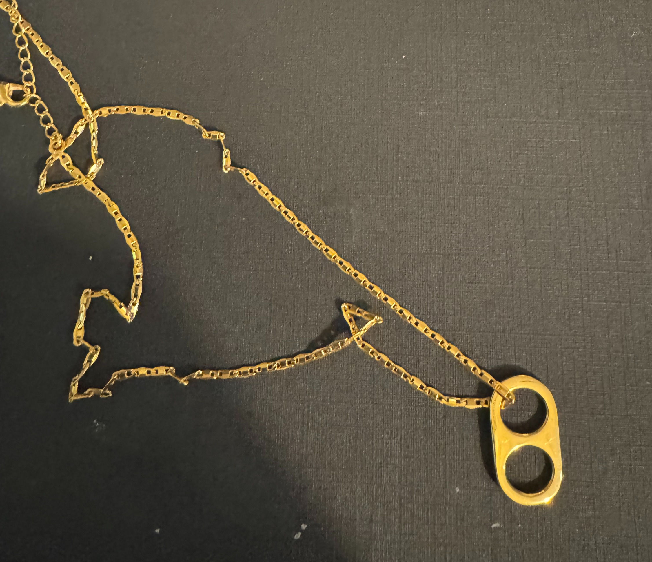 LOF: Dainty necklace with popcap