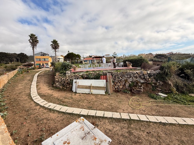 a placeholder image.