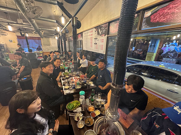 2025 9월 소고기 회식.jpg