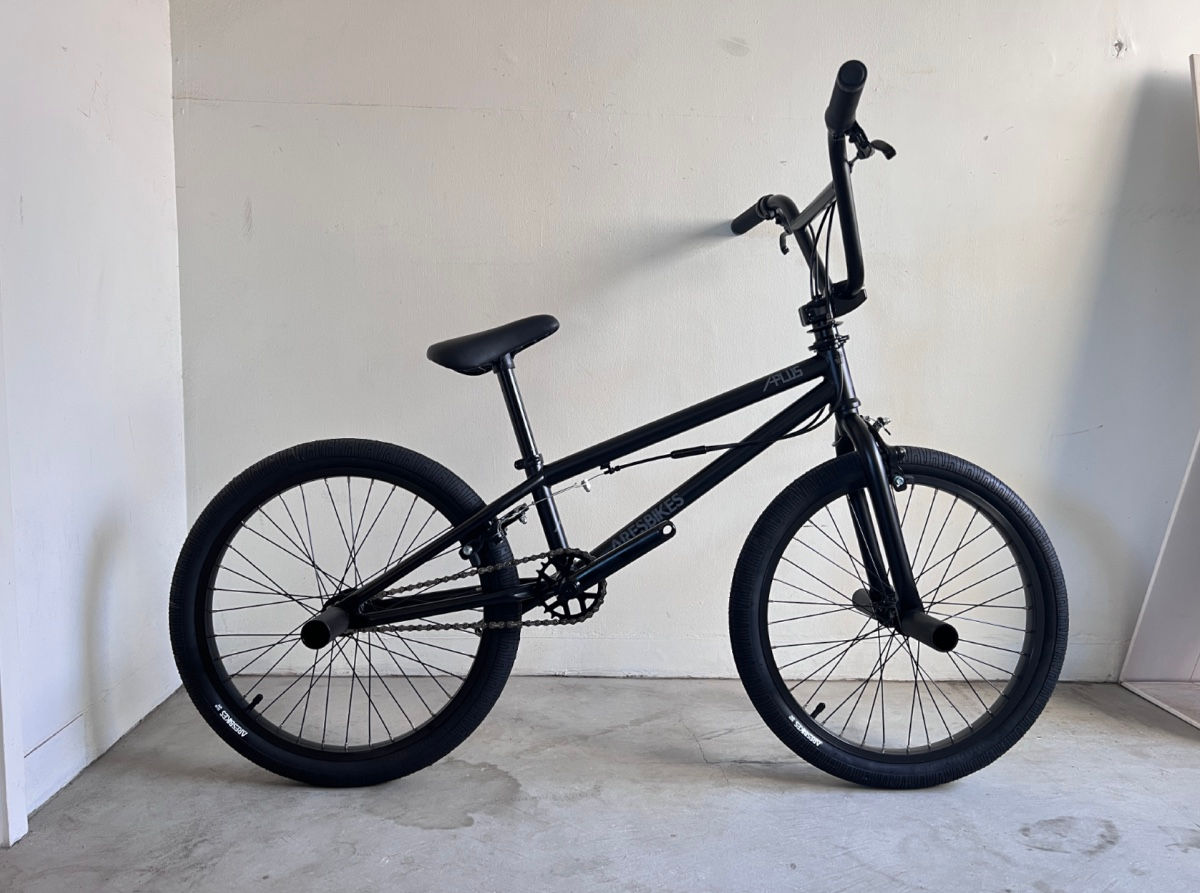 ARESBIKES APLUS 25 (マットブラック / ホワイト / マットグレー)