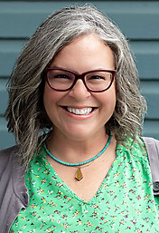 2021 headshot.jpg
