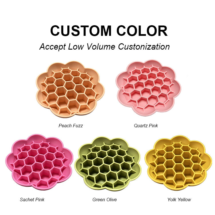 Thumbnail: Pet Silicone Slow Feeder -Sunflower Shaped Dog Bowl