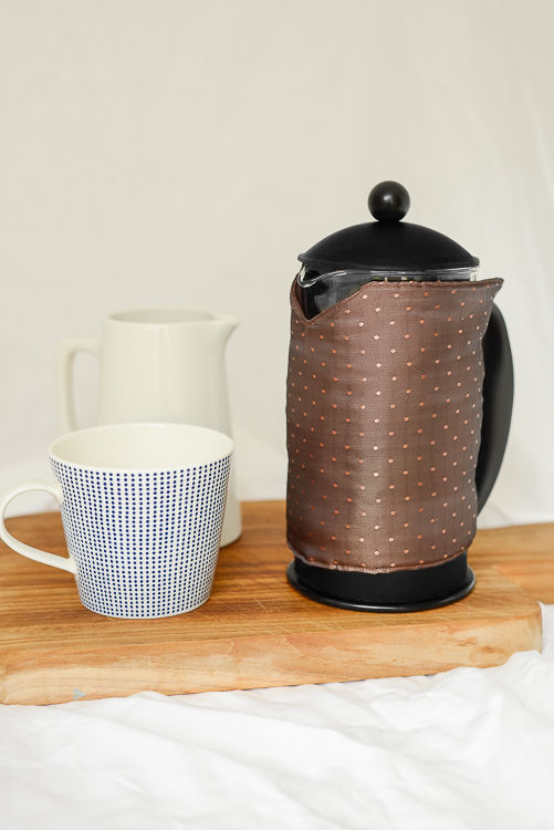 Thumbnail: Cafetiere Cover - Silk Paisley Brown