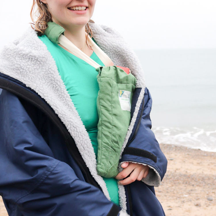 Miniaturbild: Wild Swim Hot Water Bottle Cover with Neck Strap - Linen