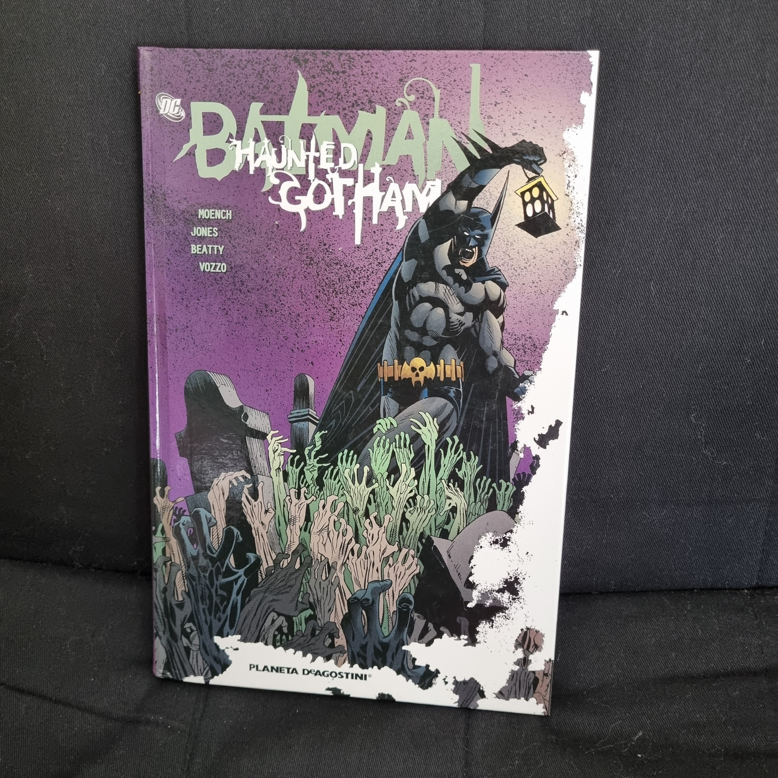 Batman: Haunted Gotham. Tapa dura en español.