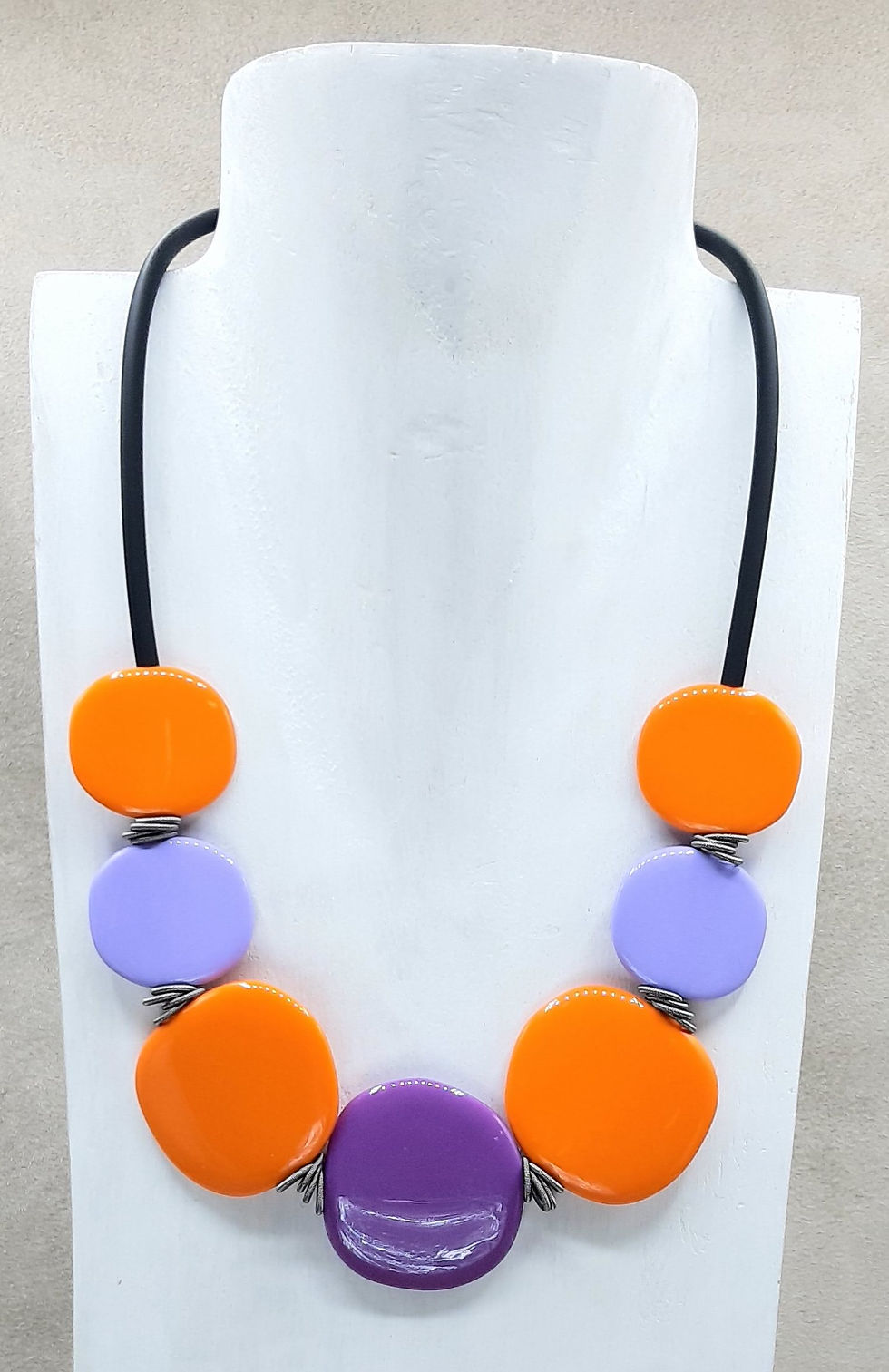 Thumbnail: Bonbon necklace